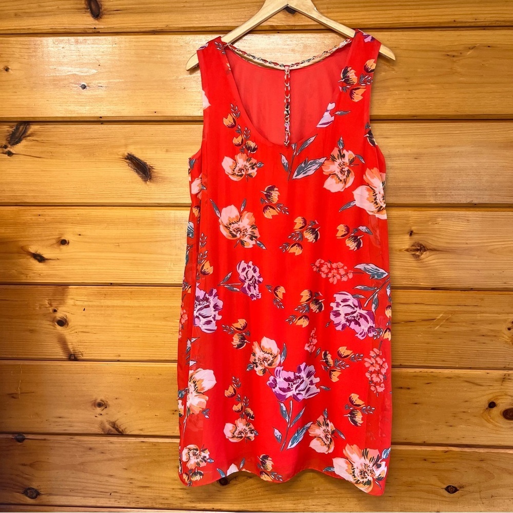 MSK Dress Red Floral Sleeveless Round Neck Lined With Golden Chain Details Large